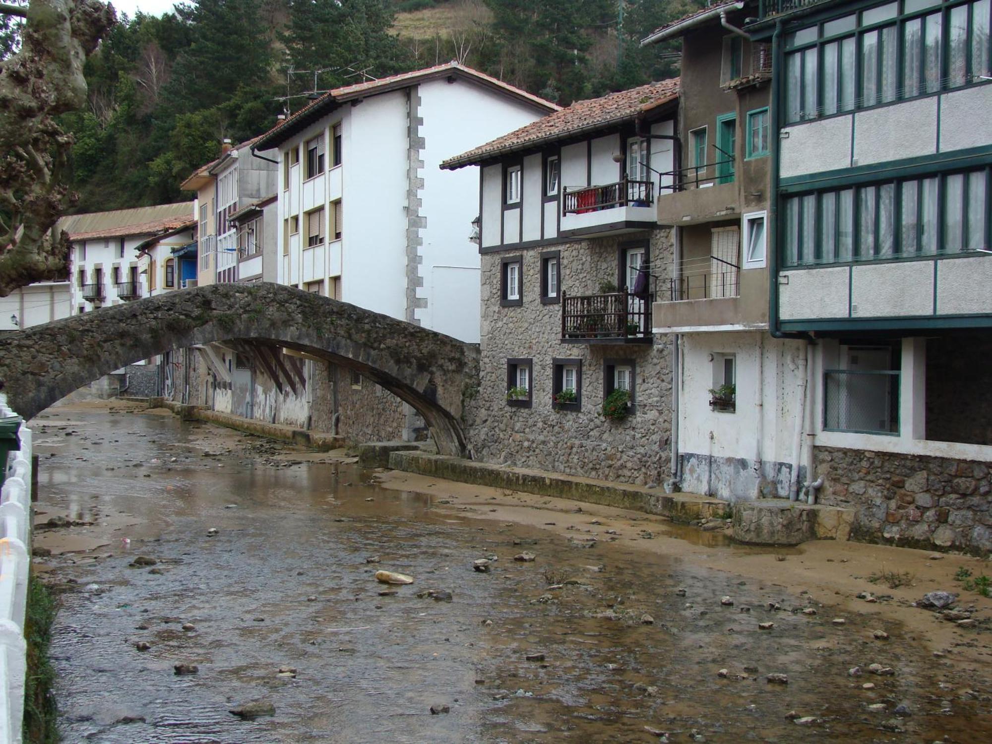 Bekale Hotel Ea Bagian luar foto