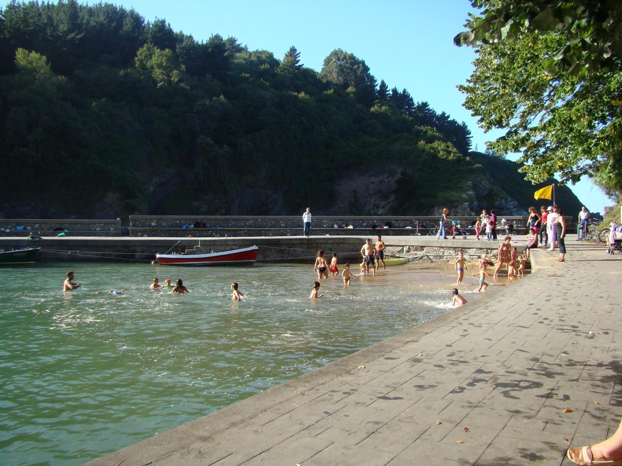 Bekale Hotel Ea Bagian luar foto